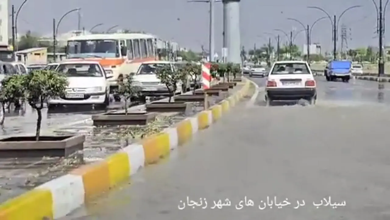 باران، خیابان‌های زنجان را قایق‌رو کرد