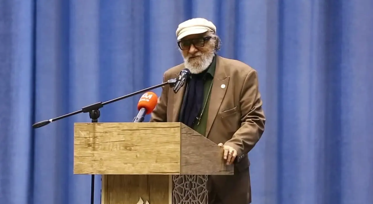 داریوش ارجمند در مراسم رونمایی از مستند پرواز در مه: ذره‌ای خودخواهی ‌‌و منیت در شهید رئیسی ندیدم با اینکه تحصیل کرده، جامع الشرایط و آیت‌الله بود