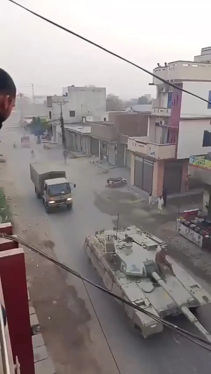 پیشروی تانک‌های پاکستان VT-1A به سمت مرز هند و پاکستان