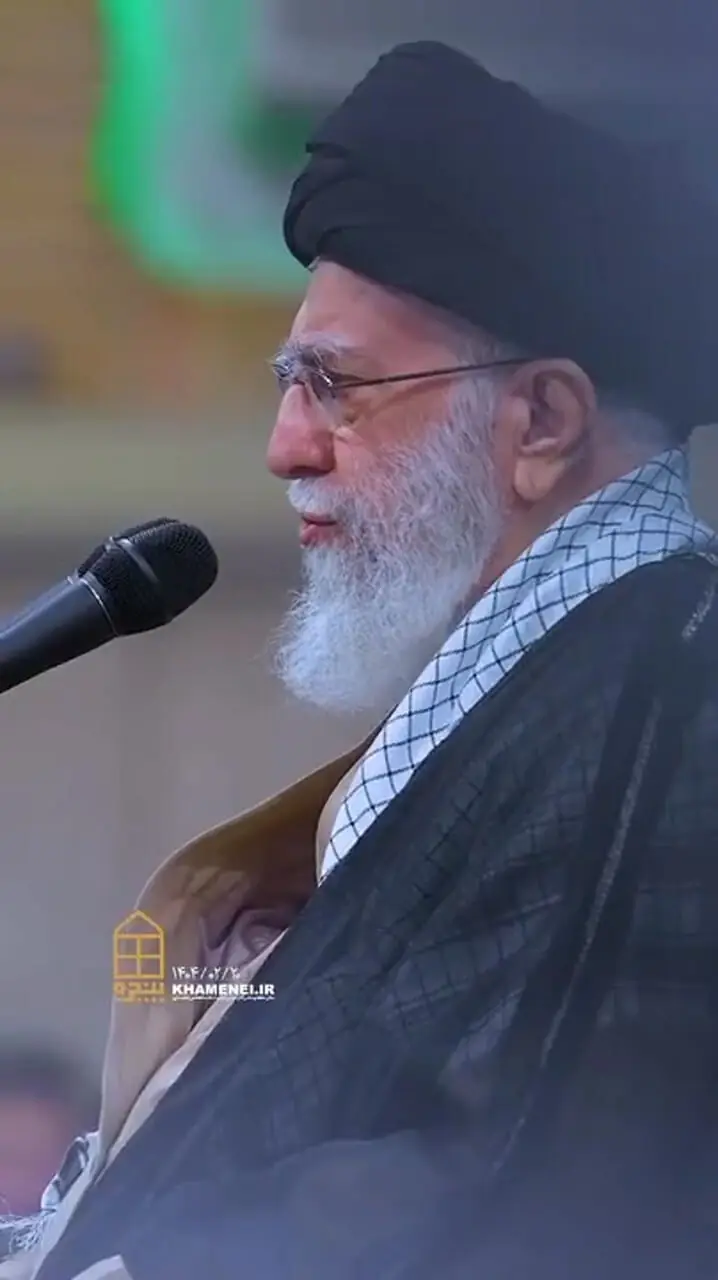 پنجره متفاوتی به دیدار کارگران، از جواب سلام رهبر انقلاب به یک کارگر تا تشویق‌ها و صلوات کارگران