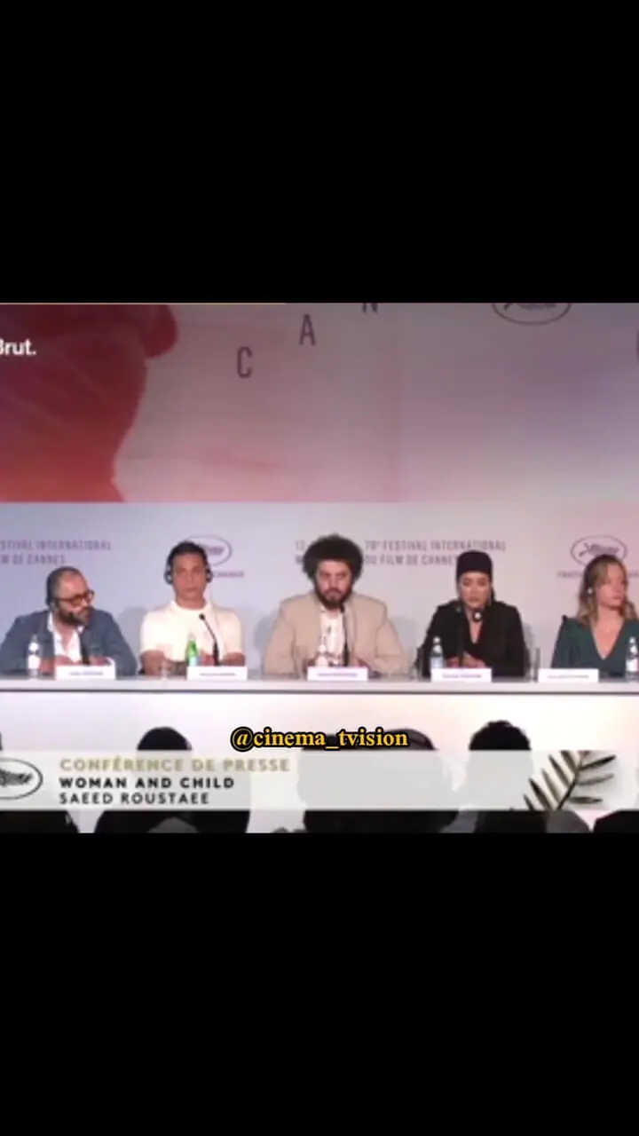 لحظه پربازدیدِ ترجمه سوال خبرنگار توسط پیمان معادی
