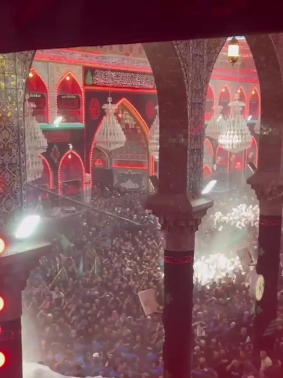 دسته عزاداری طویریج با شعار "لبیک یا حسین" وارد حرم سیدالشهدا شد