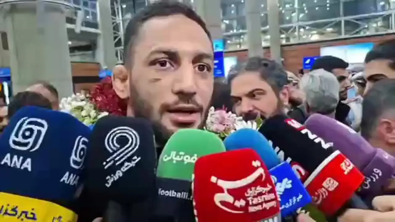 آذرپیرا: مردم ایران خودشان طلا هستند و طلا برازنده‌شان است