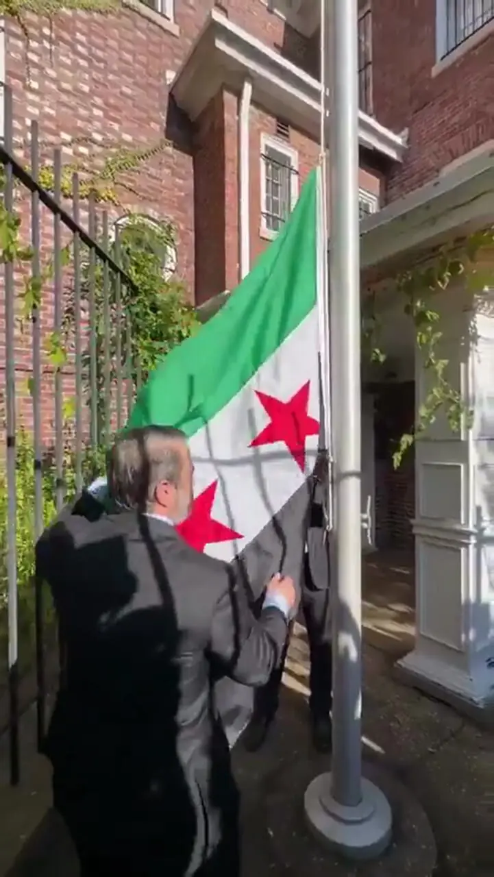 بعد از ۱۱ سال سفارت سوریه در آمریکا بازگشایی شد