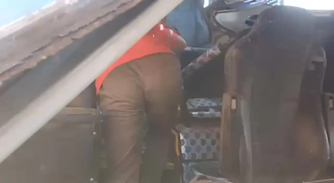 امدادرسانى به حادثه دیدگان سقوط اتوبوس در فیروزکوه