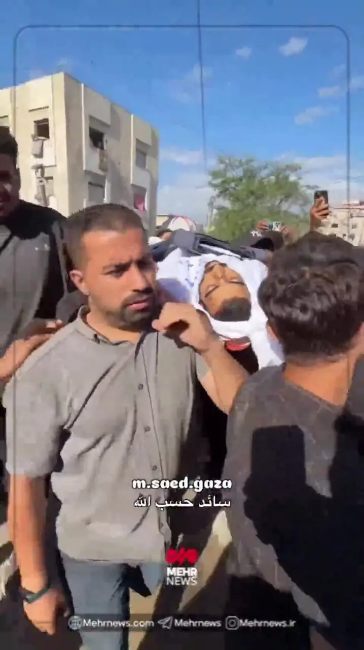 تشییع پیکر شهید صالح الجعفراوی خبرنگار فلسطینی در بیمارستان شفا