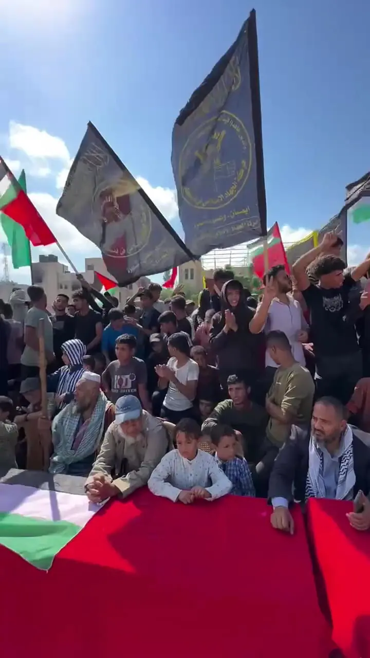 فلسطینی ها در خان یونس آماده استقبال از اسیران