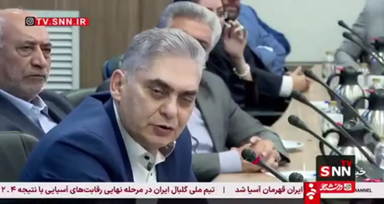 عضو اتاق بازرگانی خطاب به پزشکیان: برطرف کردن تحریم‌های داخلی با شما، دور زدن تحریم‌های خارجی با ما