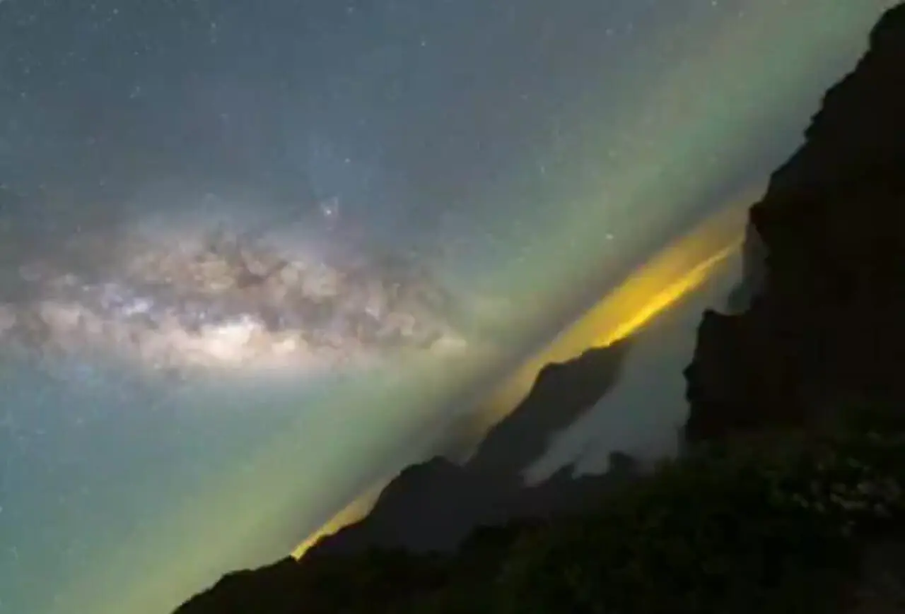 نمای خیره‌ کننده از چرخش زمین در هشت ساعت