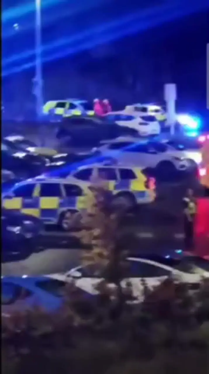 حمله خونین در قطار انگلیس؛ حال ۹ نفر وخیم است