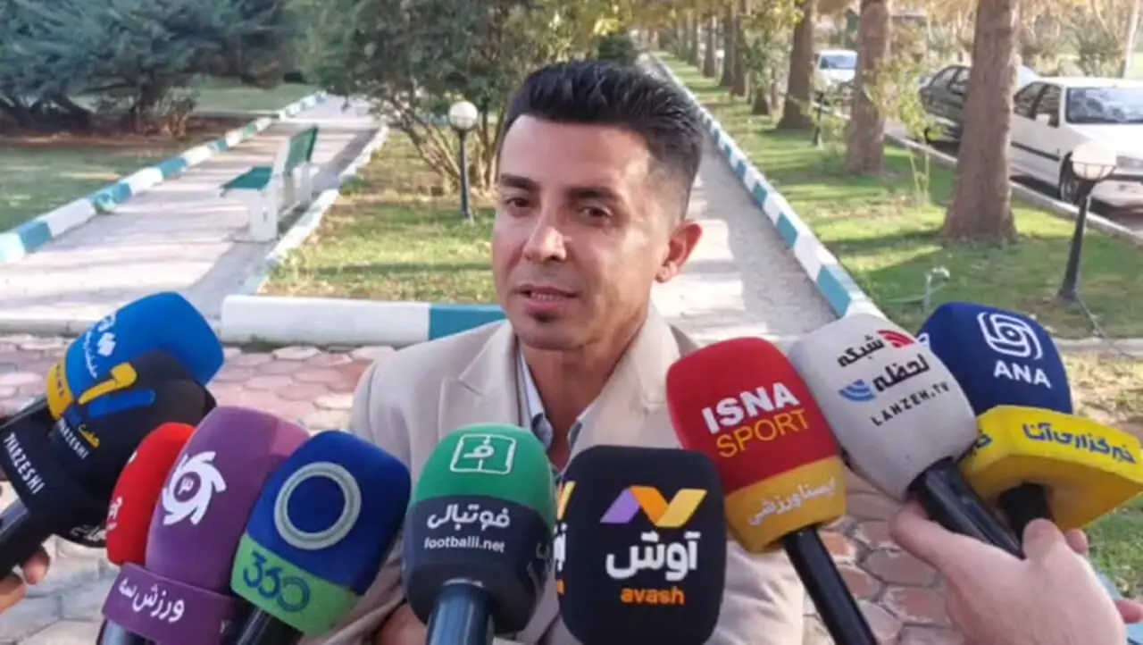 امیرآبادی: باشگاه تصمیم گرفت وریا غفوری بازگردد نه ساپینتو