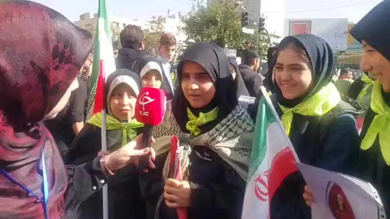 دانش آموز دختر: در جنگ ۱۲ روزه ثابت شد آمریکا یک طبل توخالی است