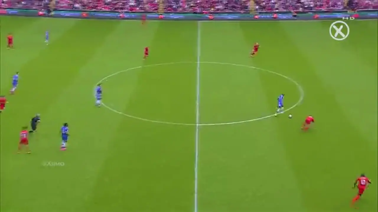 ویدیو: صحنه هایی که به ندرت در فوتبال اتفاق میافتد