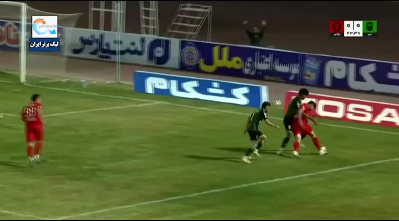 ویدیو: گل اول تراکتور به خیبر توسط حسین زاده