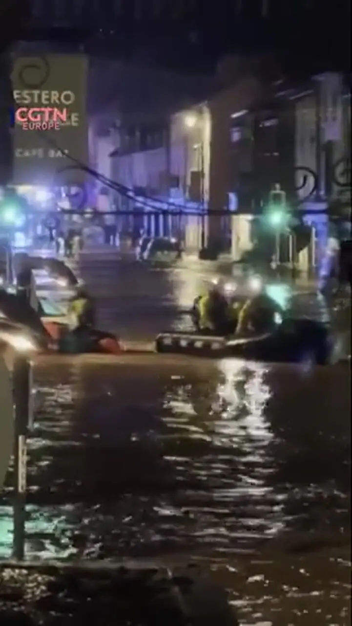 طوفان مرگبار در پرتغال و سیل در انگلیس