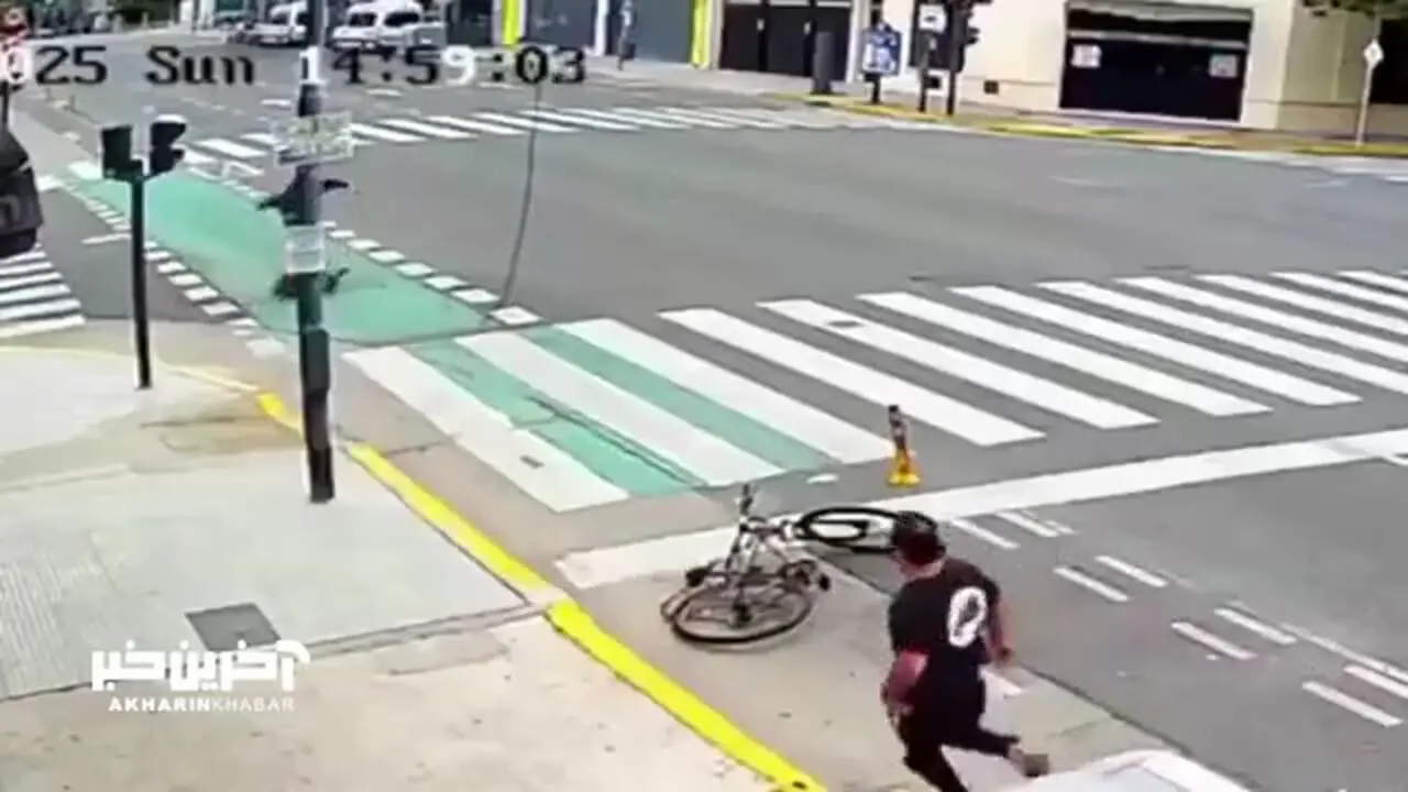 سرقت خشونت‌آمیز از توریست روسی پشت چراغ قرمز