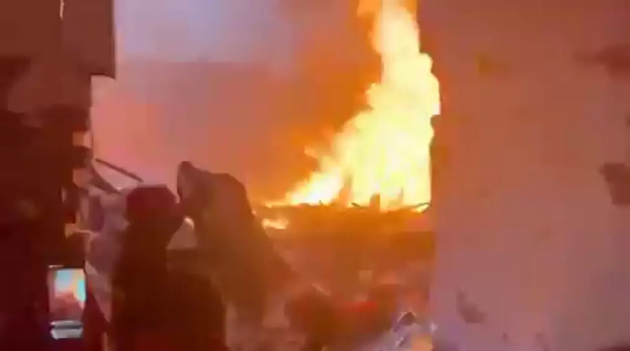 ۱۷ کشته و زخمی بر اثر انفجاری مرگبار در فیصل آباد پاکستان