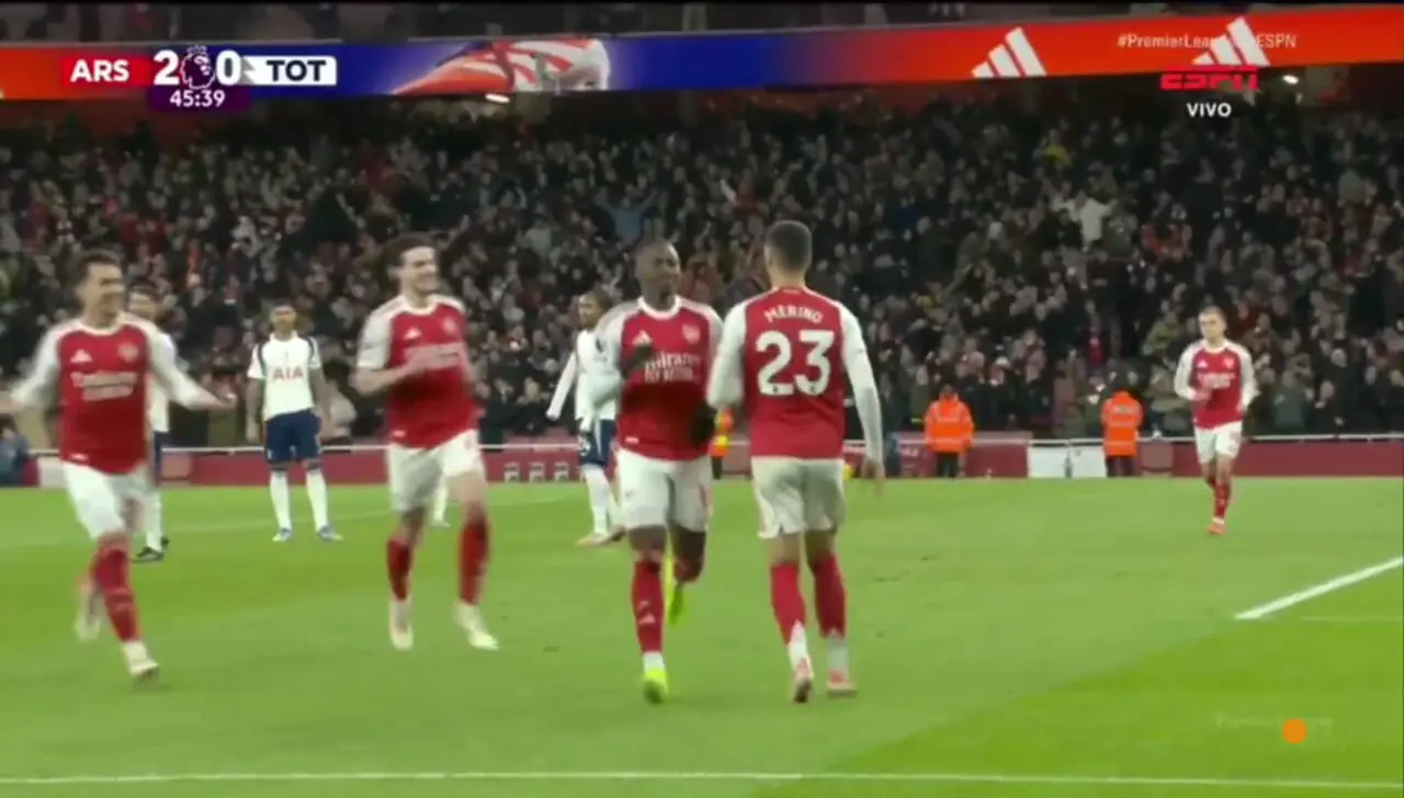 ویدیو: گل سوم آرسنال به تاتنهام توسط ازه