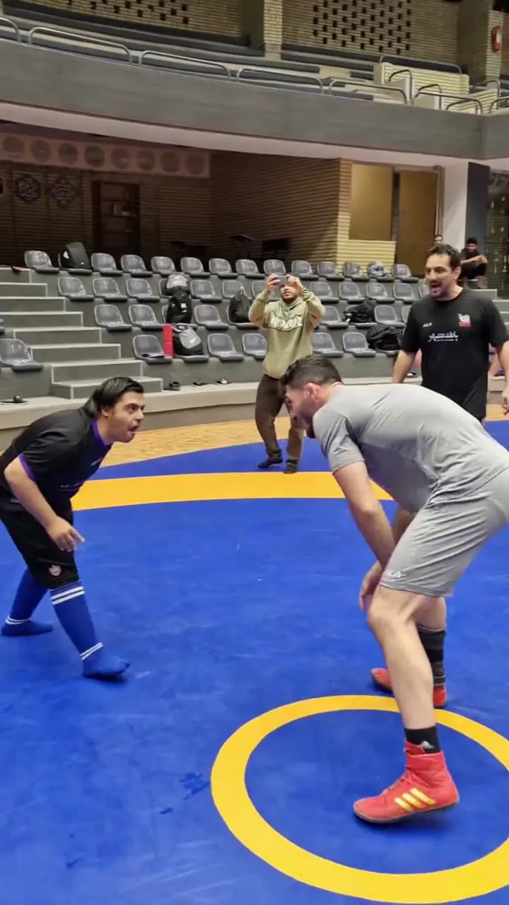 تقابل امیرعلی آذرپیرا، محمد نخودی و یونس امامی با بچهای سندروم داون