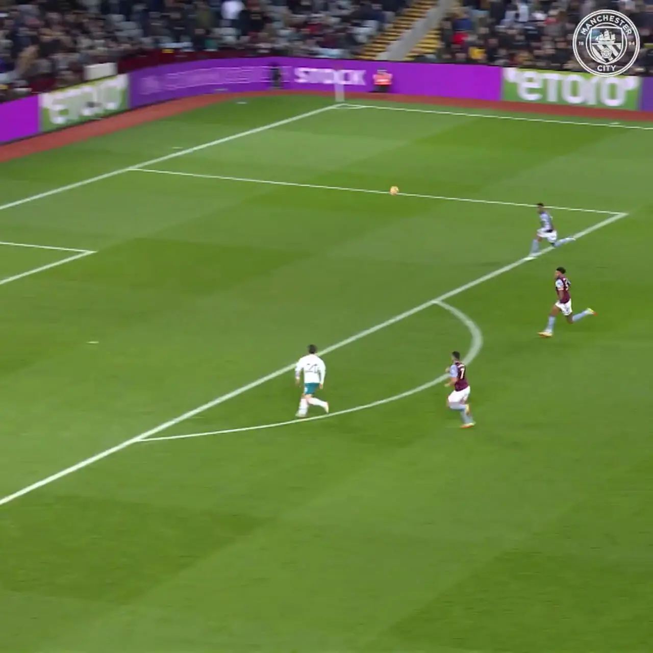 ویدیو: 4 سال از گل تماشای برناردو سیلوا به استون ویلا گذشت