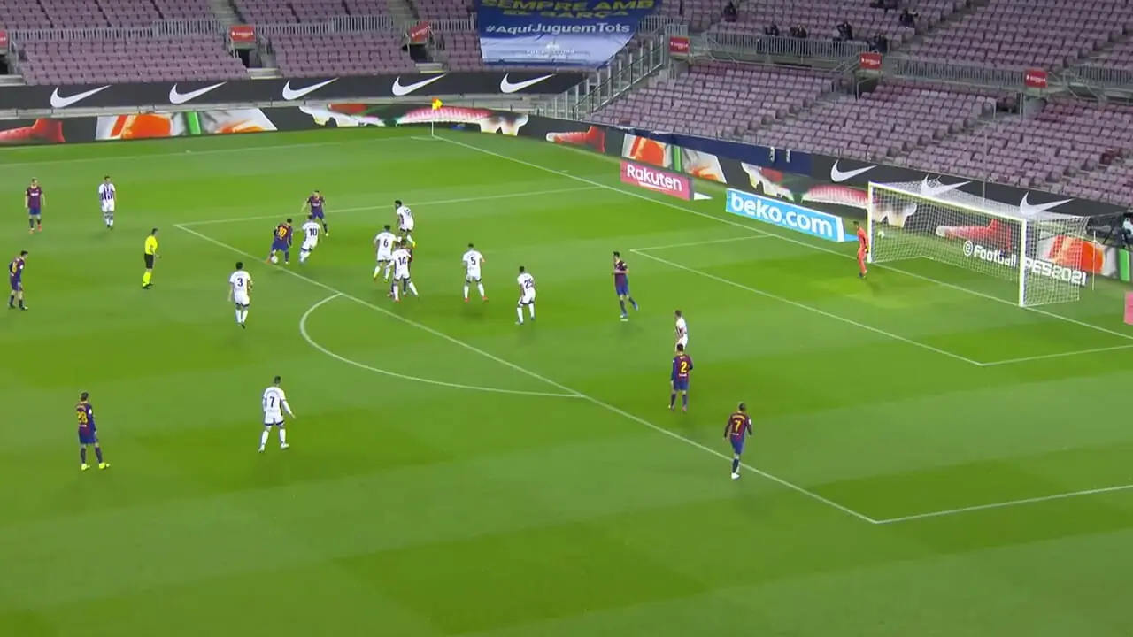 ویدئو: خطر از بیخ گوش ستاره بارسا گذشت