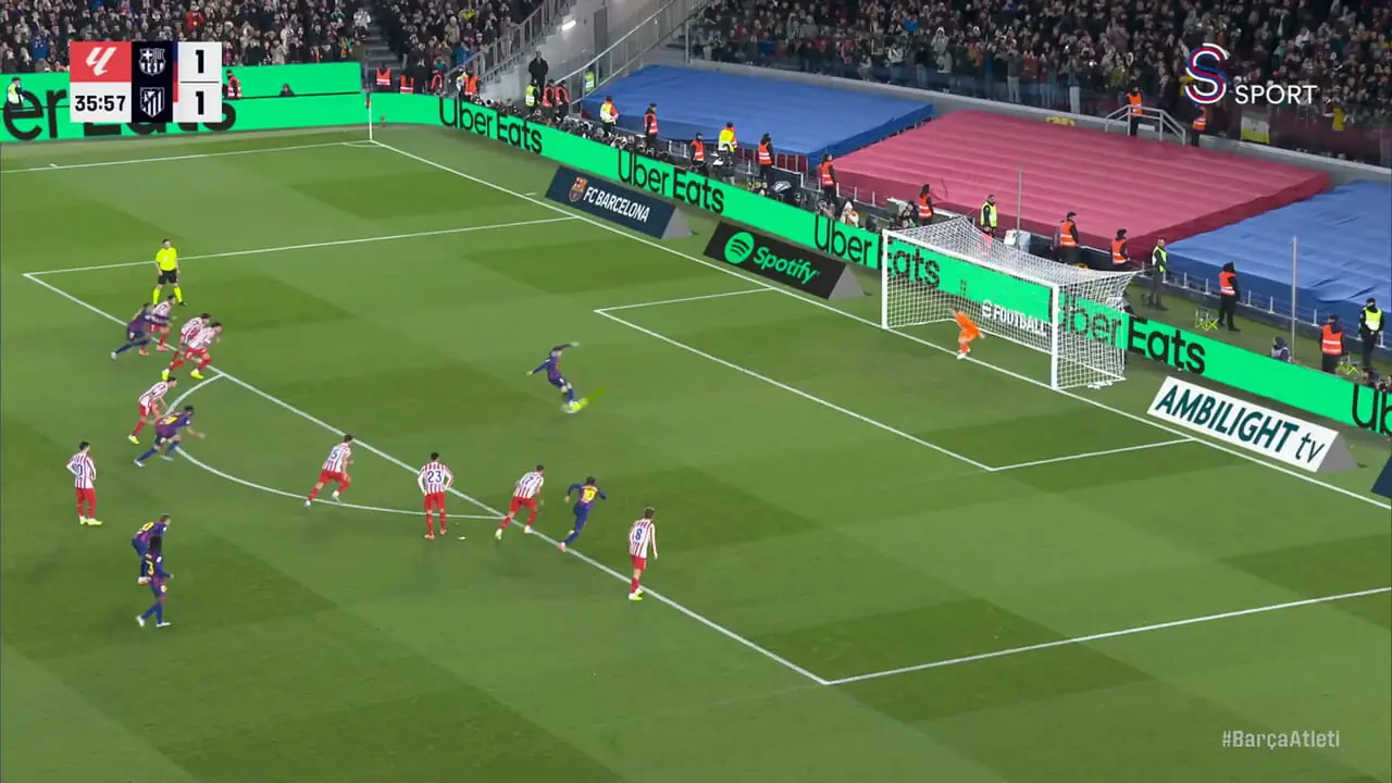 ویدئو: ضربه پنالتی روبرت لواندوفسکی به آسمان