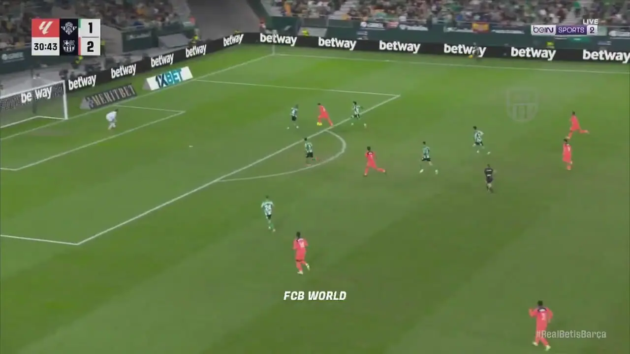 ویدیو: گل سوم بارسلونا به رئال بتیس توسط رونی بردغجی