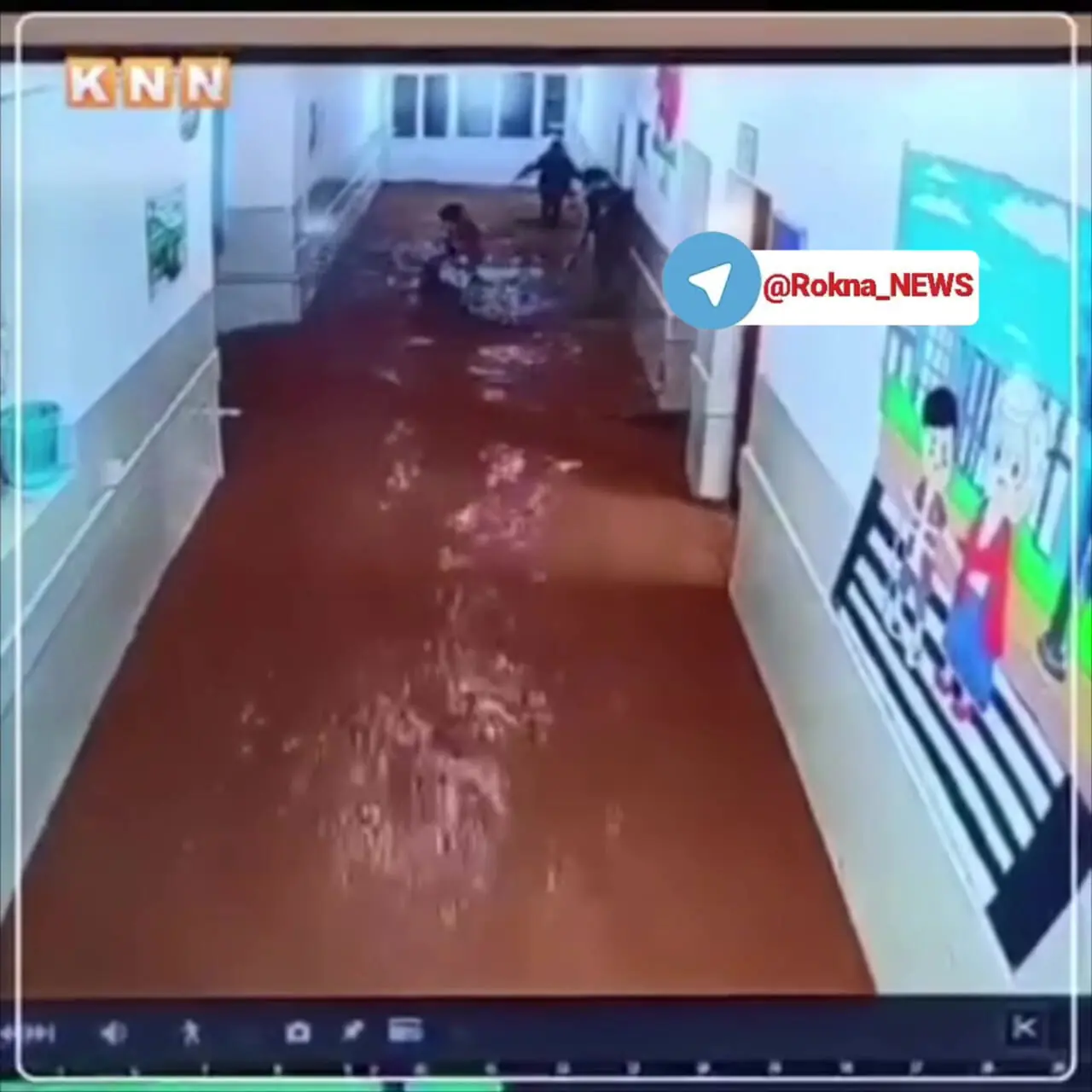 لحظه ورد سیلاب به مهد کودکی در اقلیم کردستان