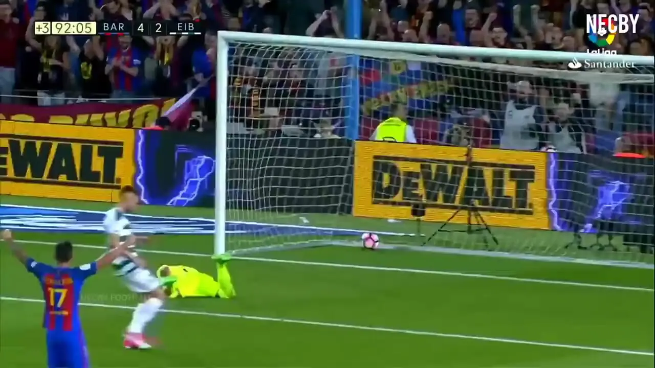 ویدئو: 10 گل برتر لیونل مسی در بارسلونا