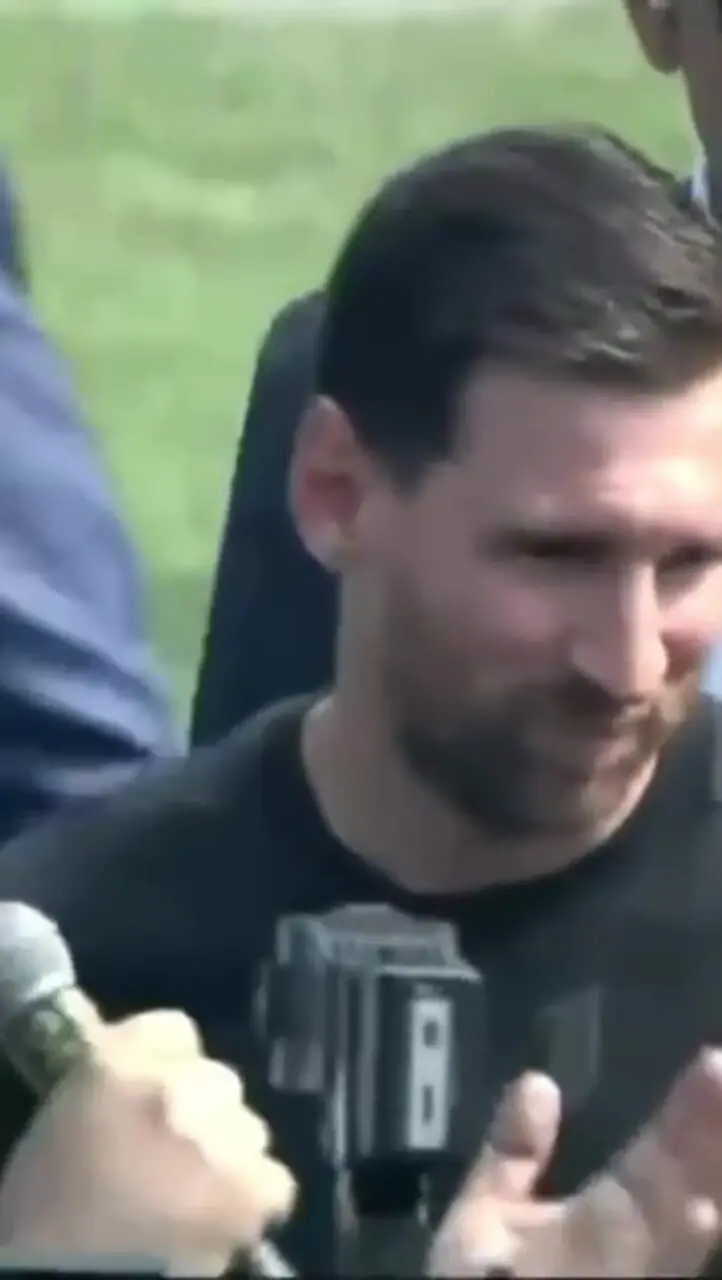 ویدئو: استقبال 80 هزار نفری از مسی در هند