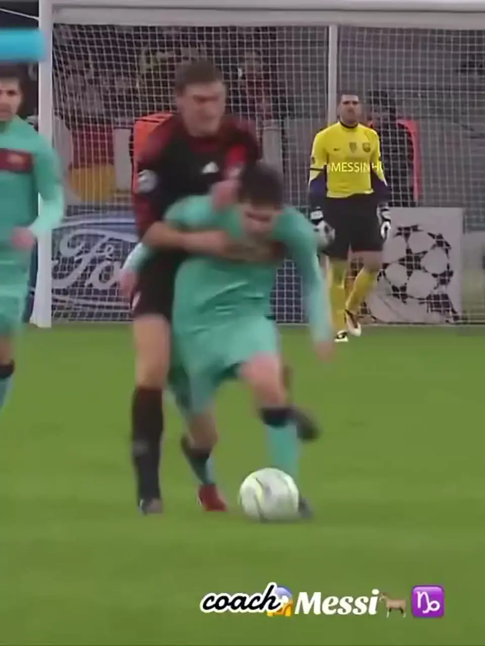 ویدئو: همه جلو مسی صف کشیدند!