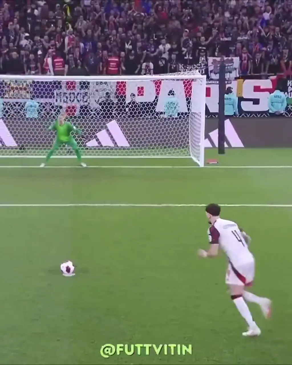 شب تاریخی سافونوف و قهرمانی پیاسجی