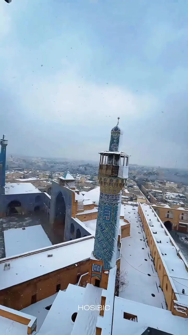 اصفهان برفی از فراز میدان نقش جهان