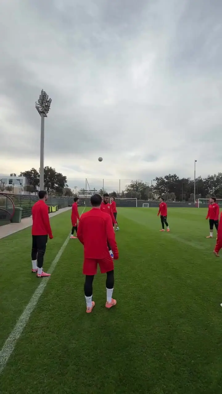 ویدئو: بازگشت اشرف حکیمی‎ ‎به تمرینات گروهی تیم ملی مراکش