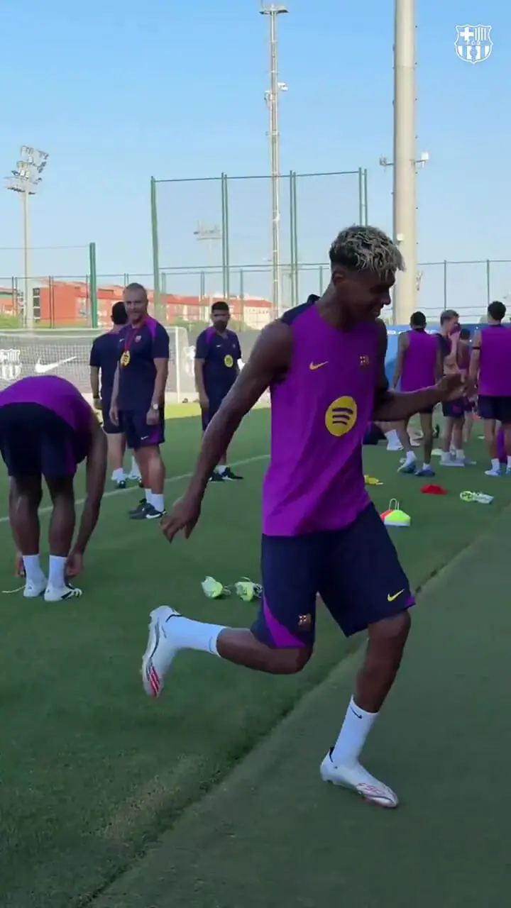ویدئو: شوخی یامال در تمرینات بارسلونا