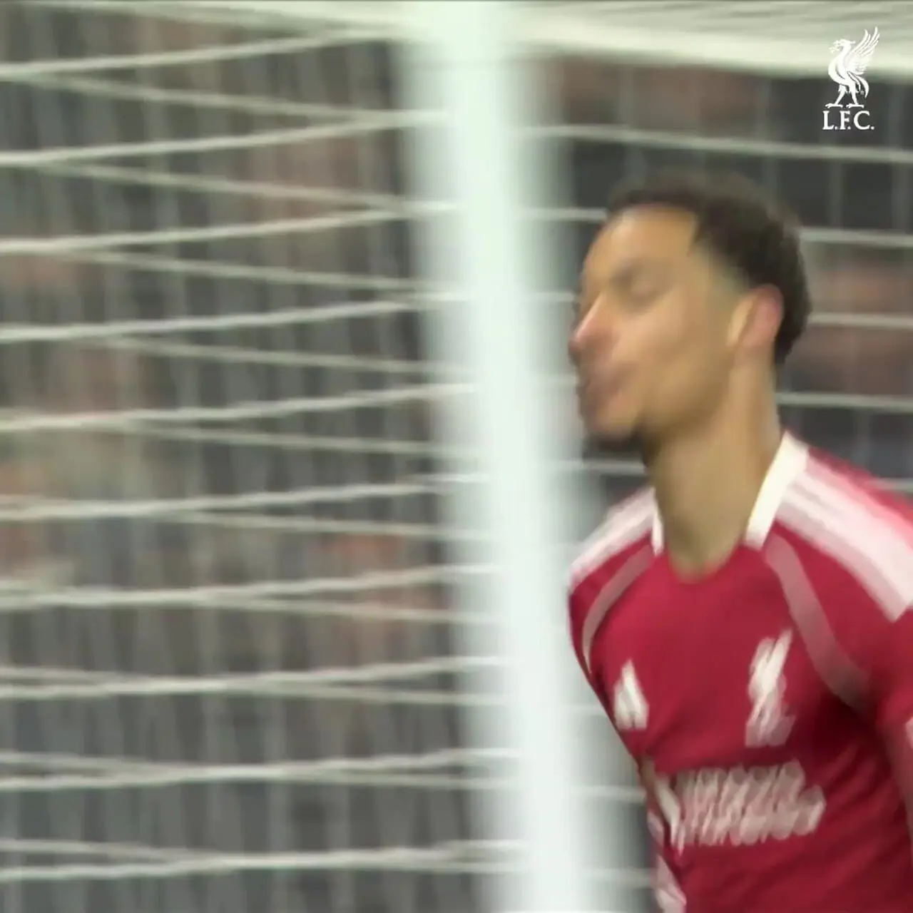 ویدئو: درخشش خیره‌کننده هوگو اکیتیکه با پیراهن لیورپول