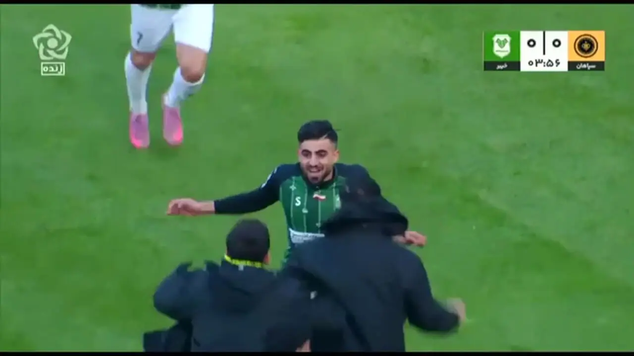 ویدیو: گل اول خیبر به سپاهان توسط محسن سفیدچغایی