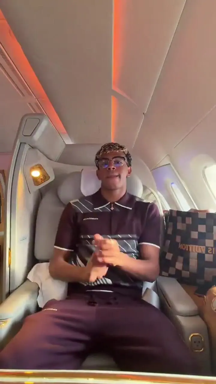 ویدئو: کریسمس لاکچری لامین یامال در دبی