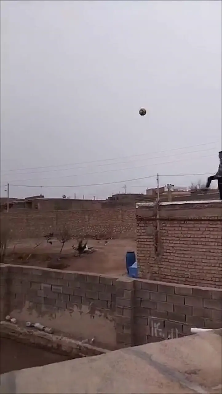 استعداد ناب ایرانی؛ این بار روی پشت بام!