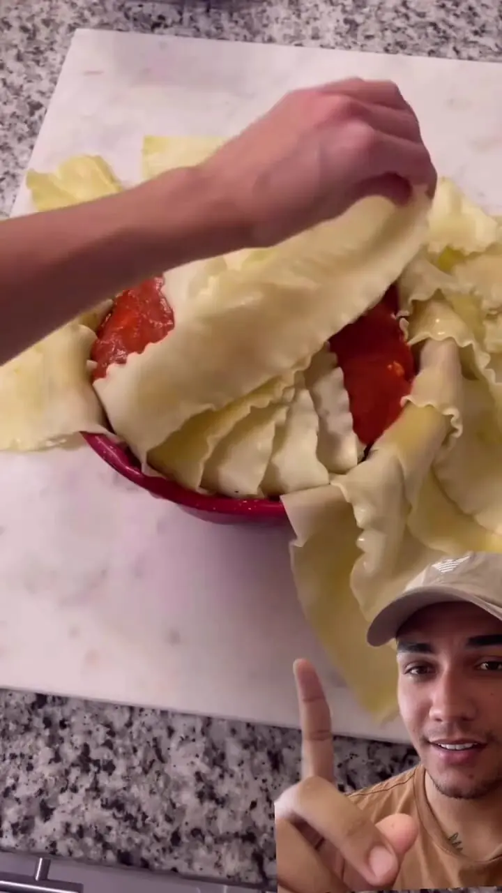 راهنمای ساده و خوشمزه برای تهیه لازانیا به سبک جدید