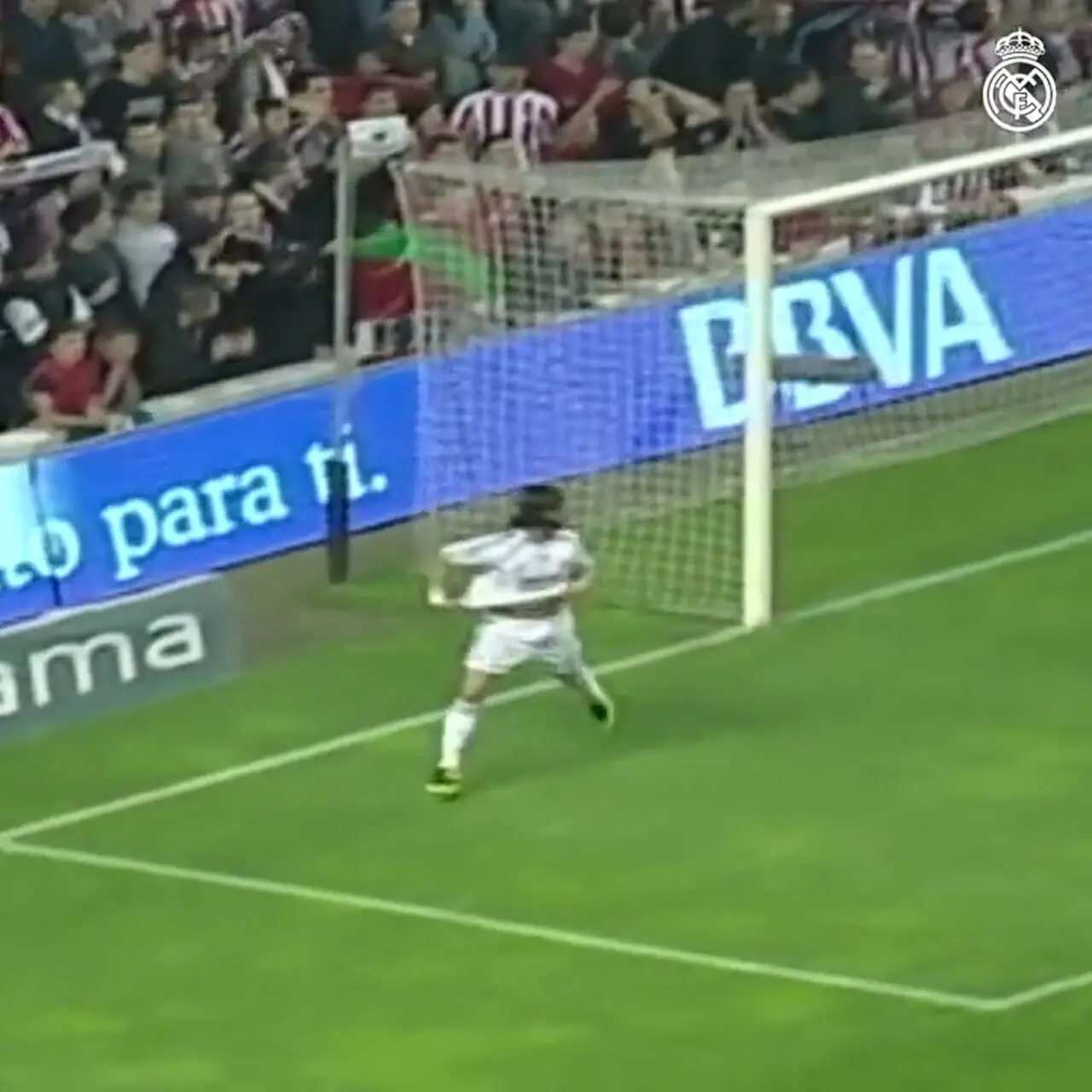 ویدئو نوستالوژی: وقتی پاس‌ها امضا داشتند؛ بکهام در دوران اوج