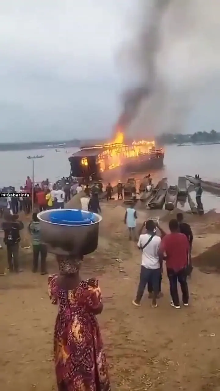 آتش زدن کشتی نوح در غنا