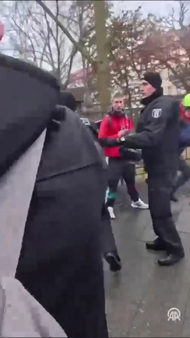 بازداشت خشن معترضان حامی فلسطین در برلین