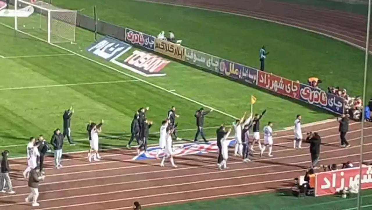 ایسلندی گل گهری‌ها بعد از غلبه بر استقلال