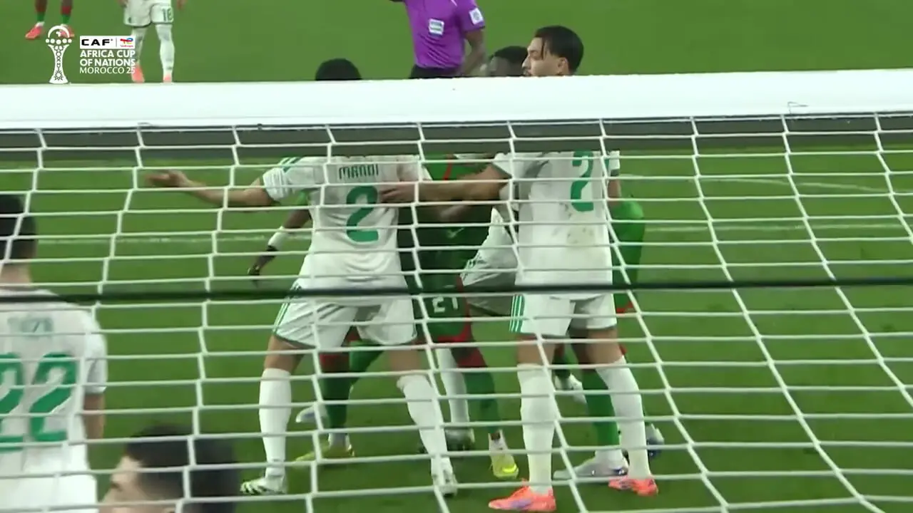 ویدئو: خلاصه بازی الجزایر 1- 0 بورکینافاسو