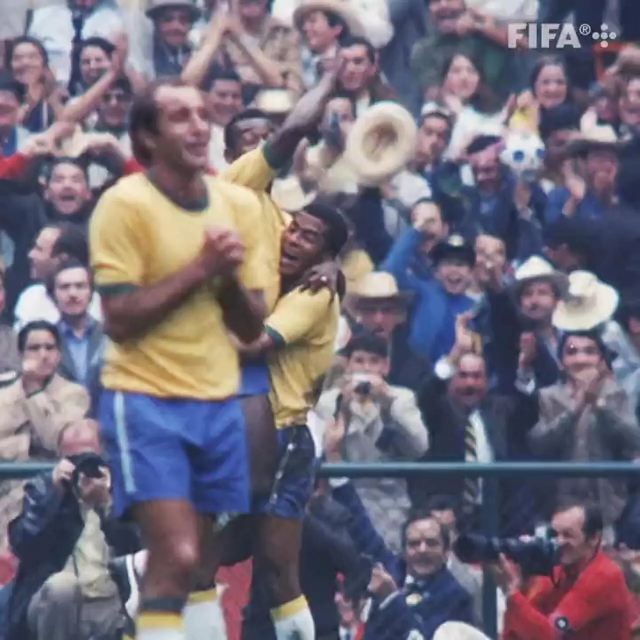 ویدئو نوستالوژی: گلها و نمایشهای ماندگار پادشاه فوتبال