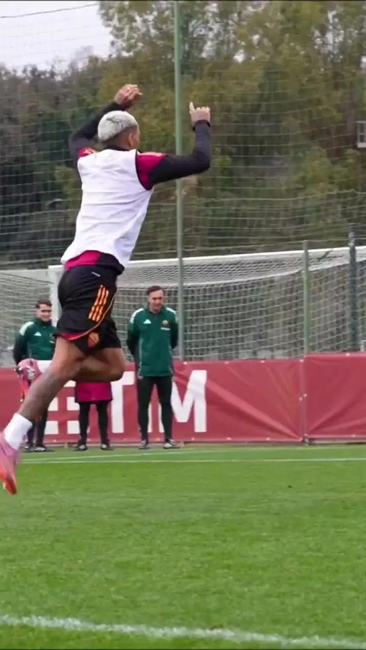 ویدئو: وقتی دیبالا دروازه‌بان می‌شود