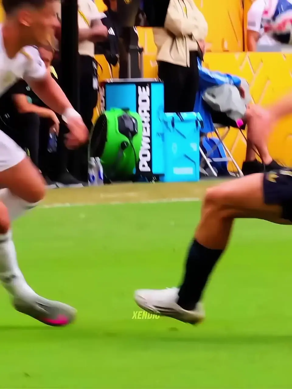 ویدئو: گلچین تکنیکها و مهارتهای شگفت انگیز در فوتبال