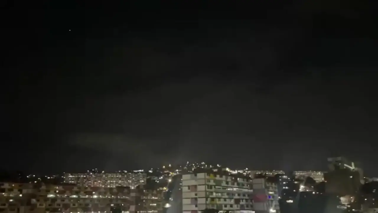 رسانه‌ها از قطع برق در بخش‌هایی از پایتخت ونزوئلا خبر دادند