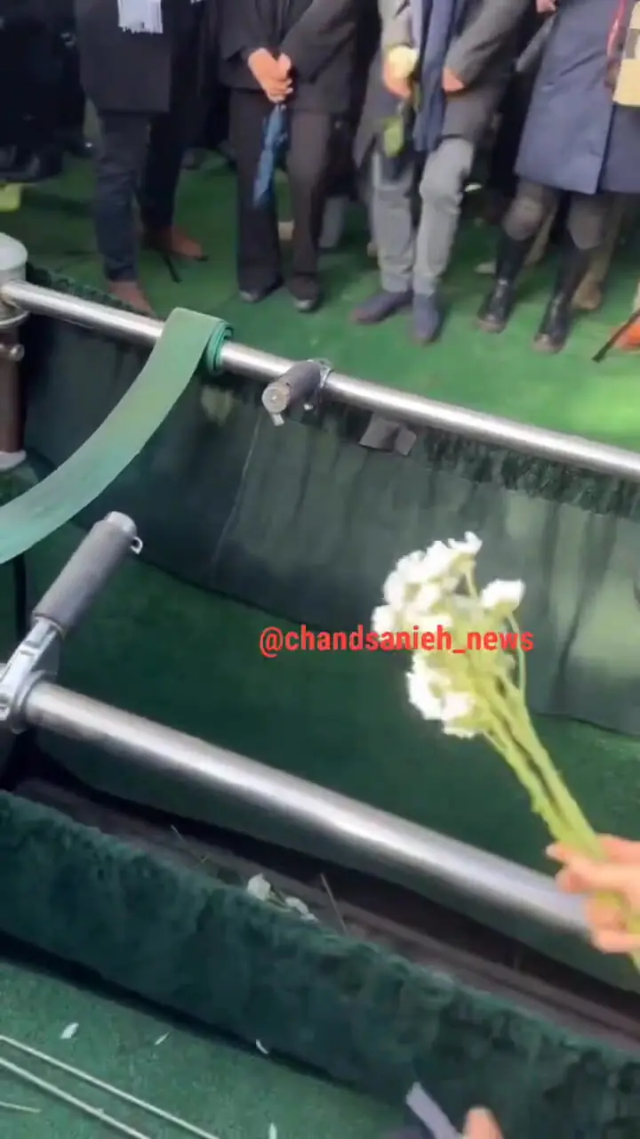 برشی از مراسم خاکسپاری بهرام بیضایی در امریکا